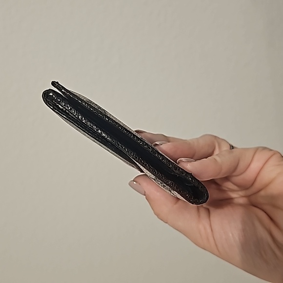 🔥1HRSALE🔥Vintage Gucci Wallet - Picture 4 of 15